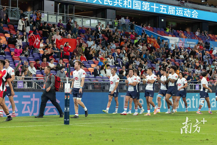 关于橄榄球锦标赛激烈比拼,体育狂热点燃现场的信息 关于橄榄球锦标赛激烈比拼,体育狂热点燃现场的信息