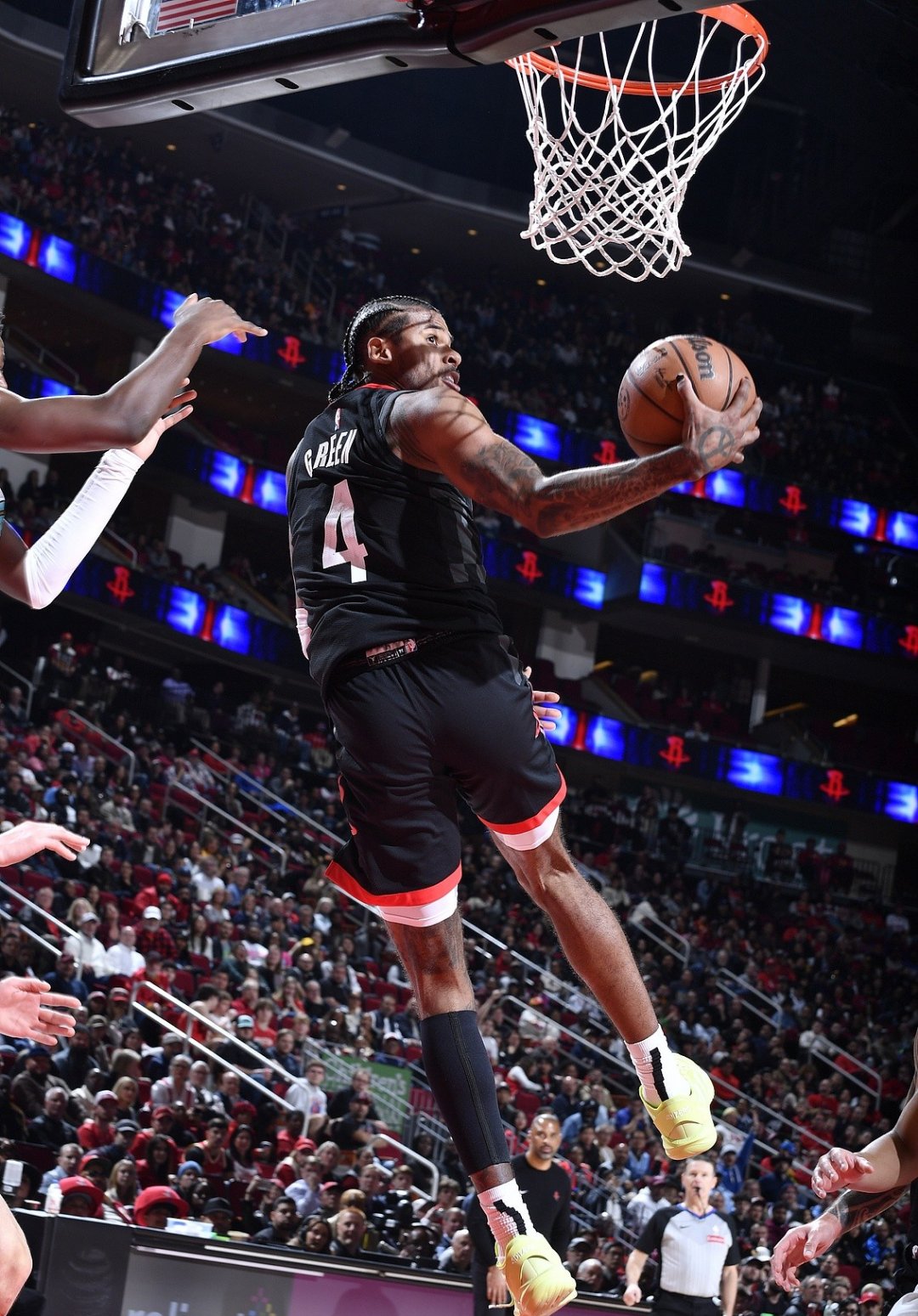 德州扑克-篮网主场破篮板纪录，再次展现攻击力的简单介绍